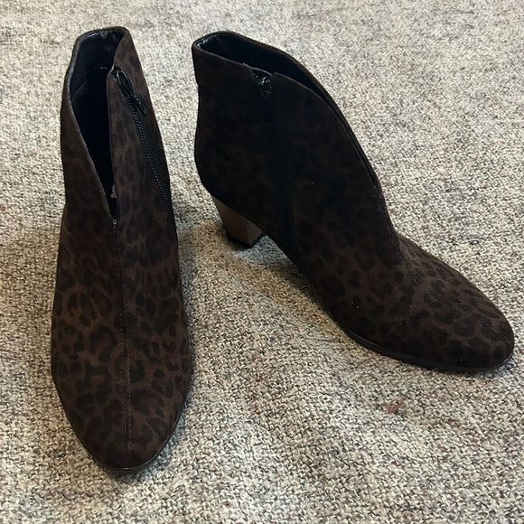 Ara Tala Suede Leopard Print Boot - Picture 1 of 8